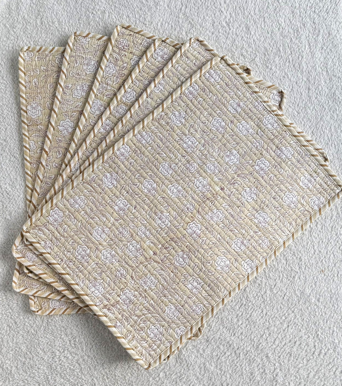 Table Mat | Beige Floral