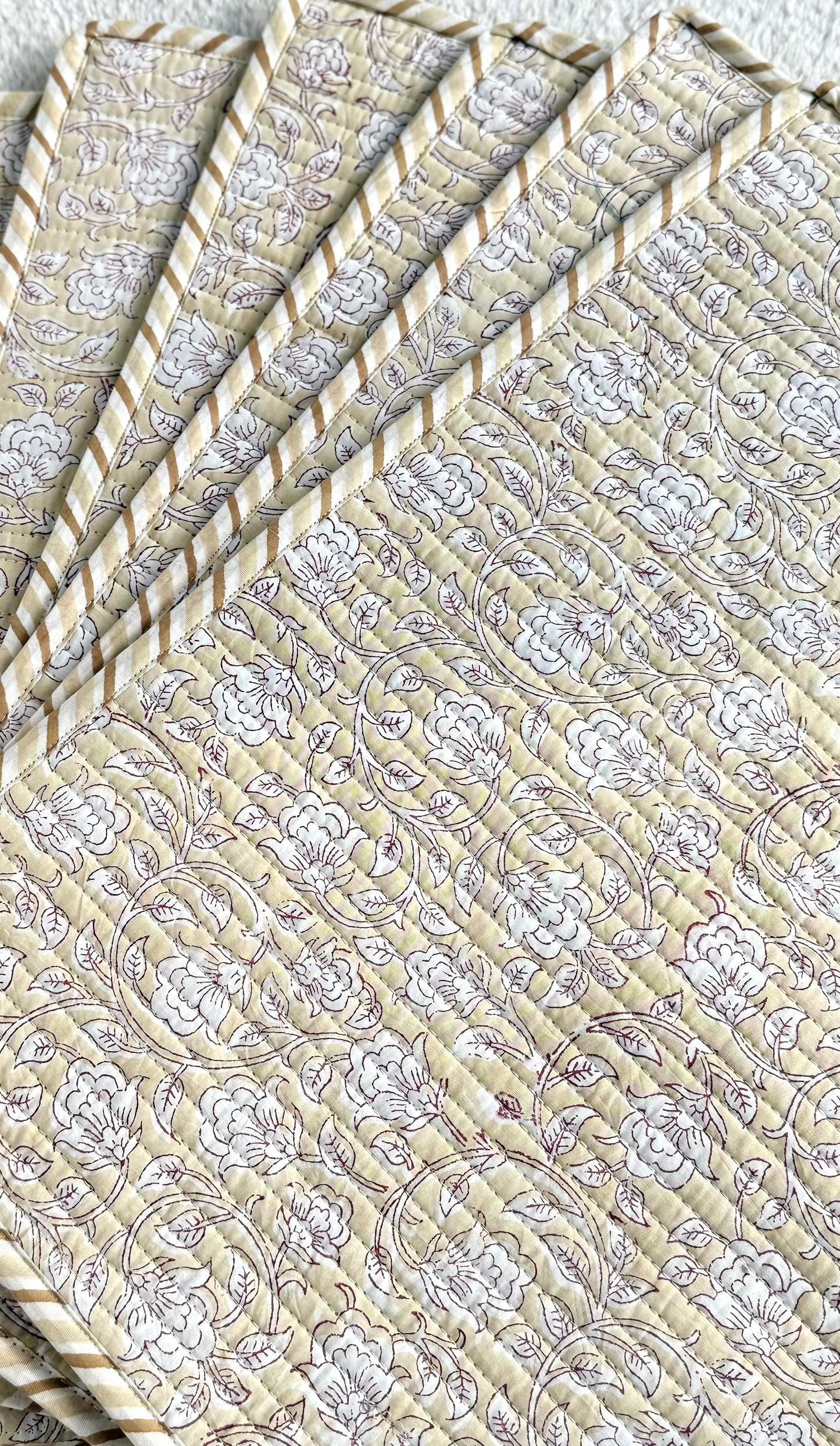 Table Mat | Beige Floral