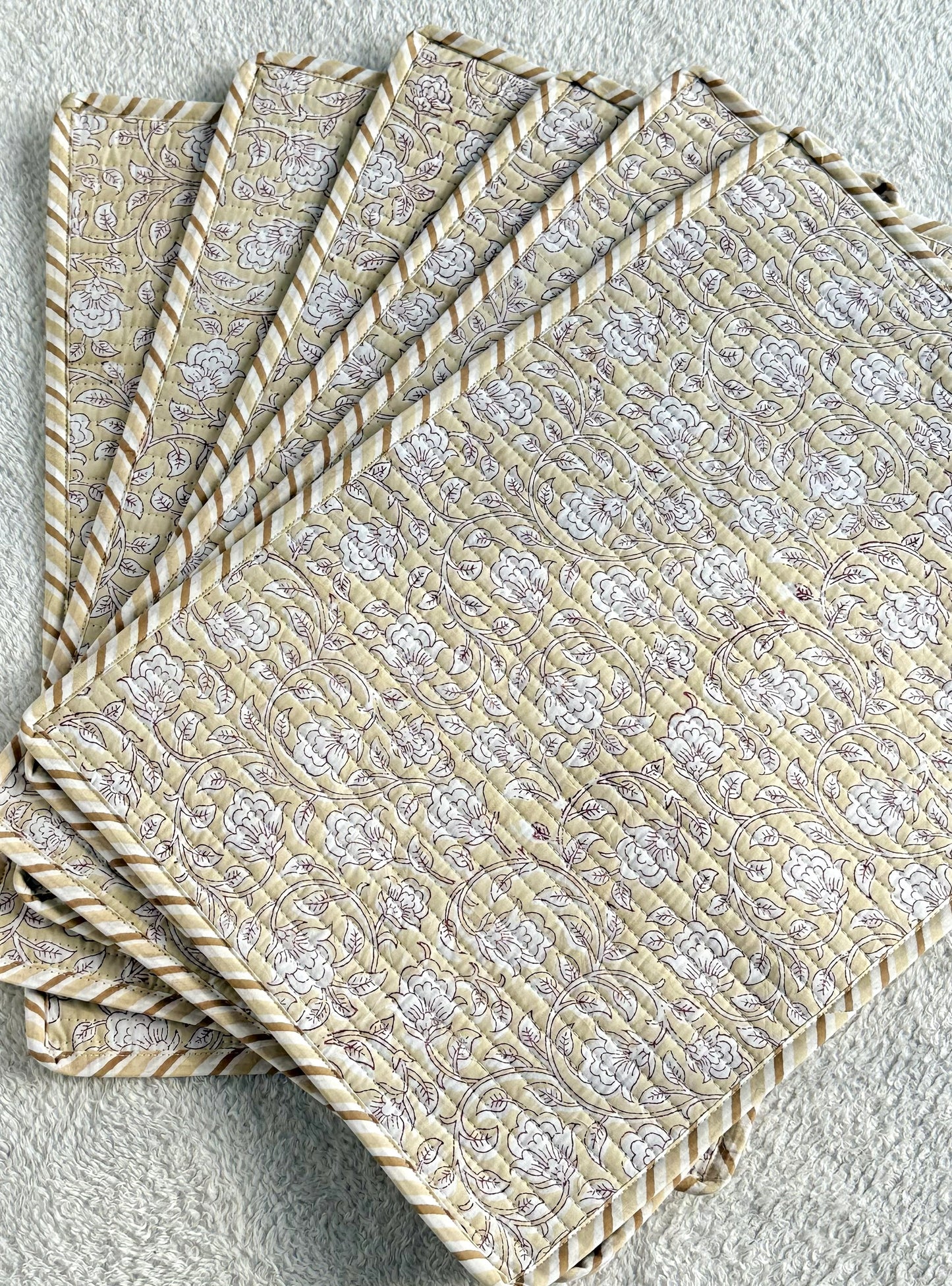 Table Mat | Beige Floral