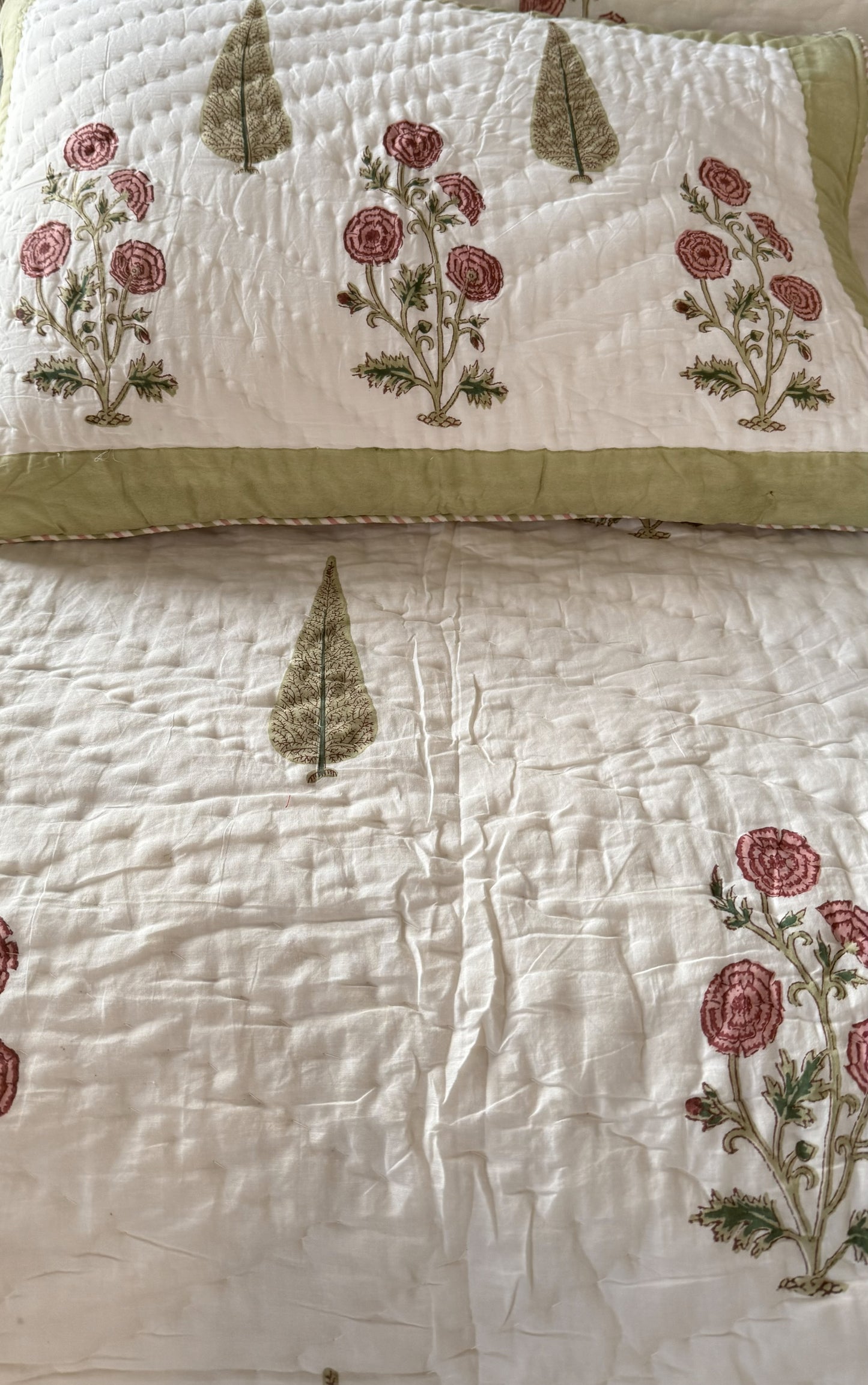 Quilt | Floral Roses