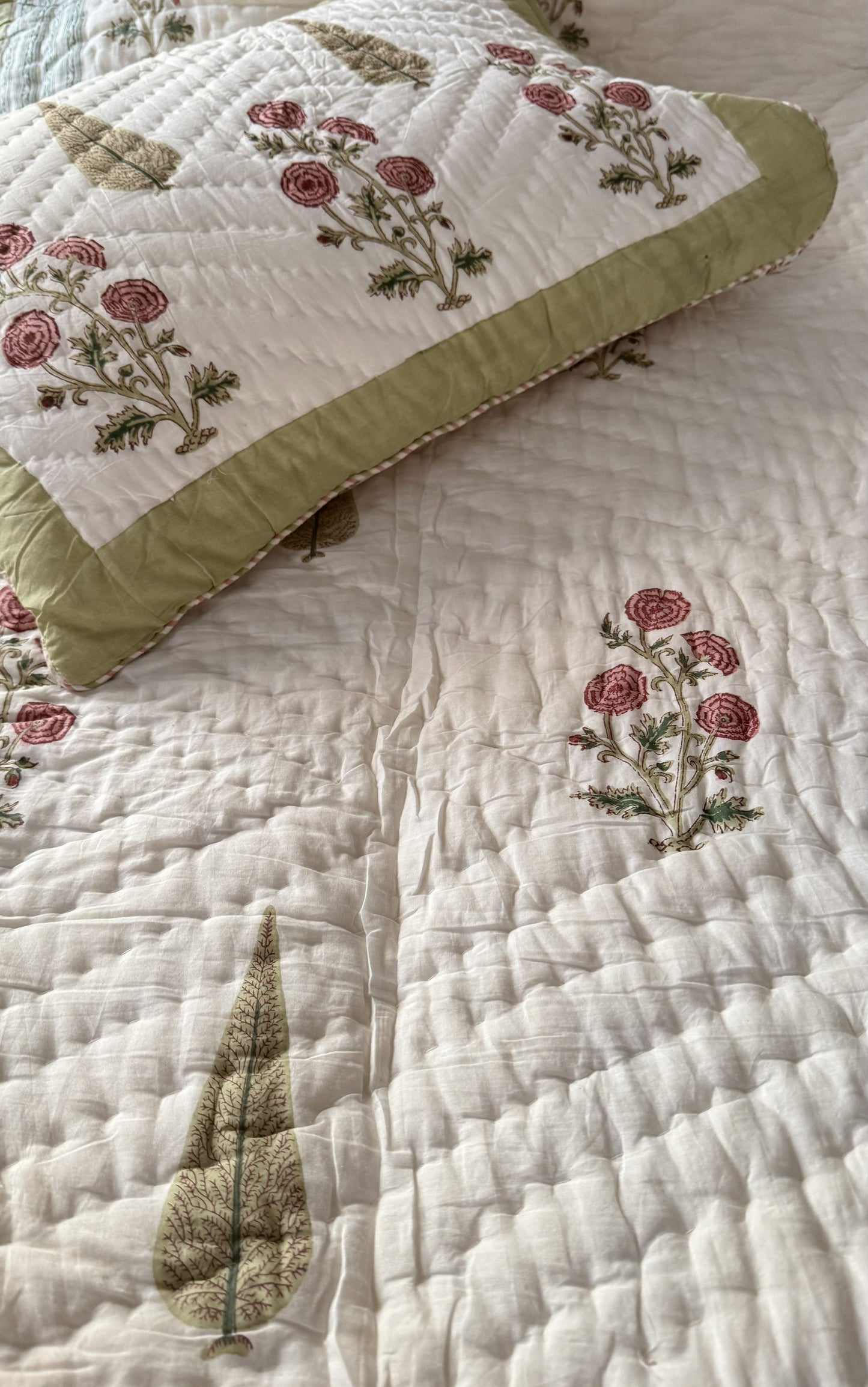 Quilt | Floral Roses
