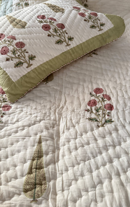 Quilt | Floral Roses
