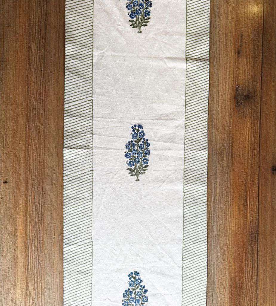 Table Runner | Blue Bouquet