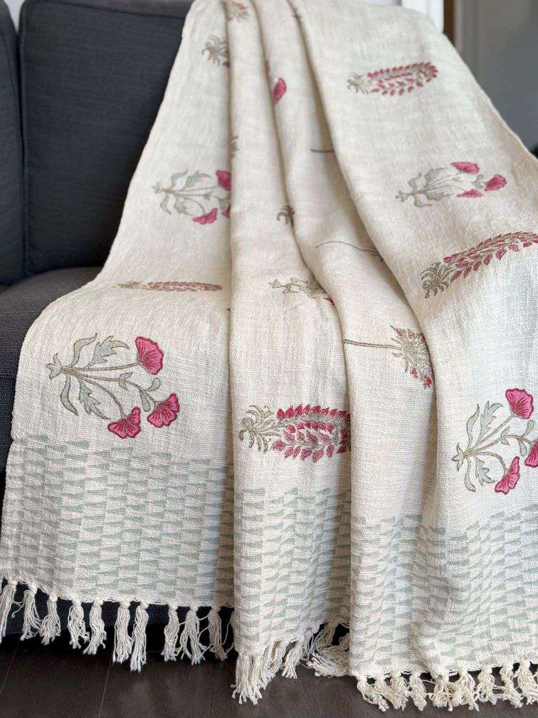 Throw | Pink Paisley