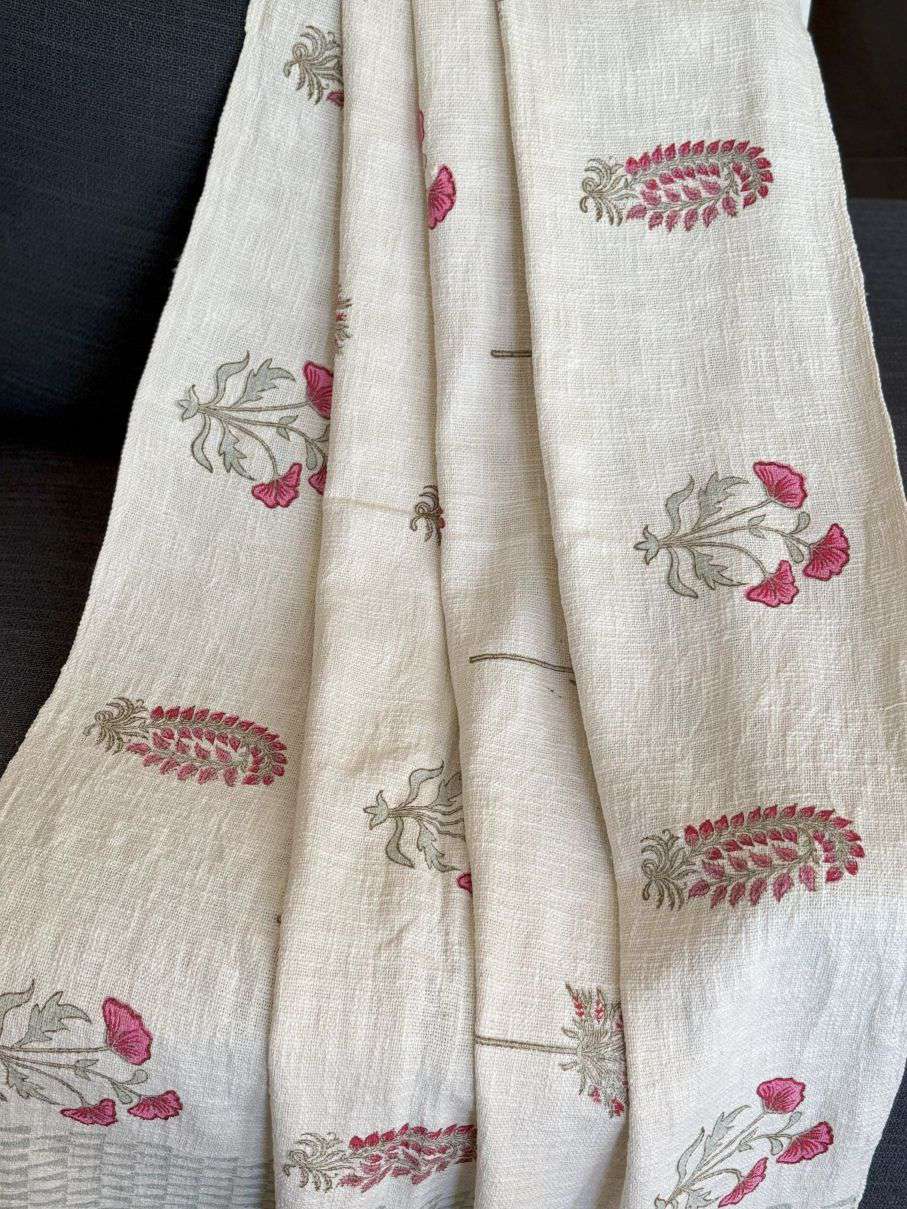 Throw | Pink Paisley