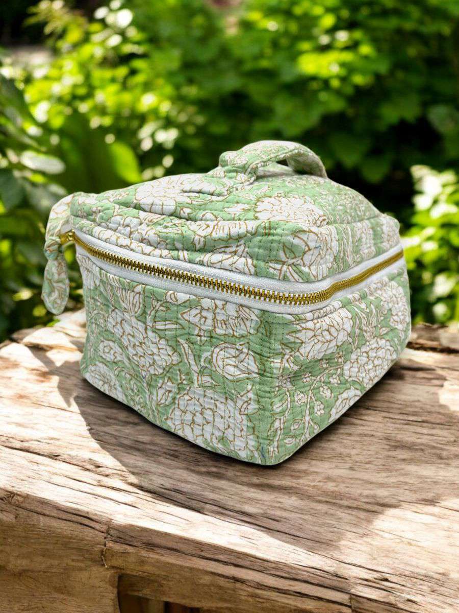 Herlipto Jacquard Vanity Bag HLT バニティバッグ Herlipto Jacquard Vanity Bag