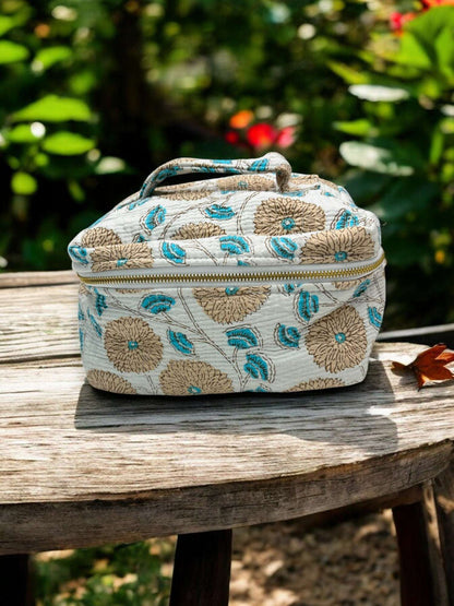 Vanity Pouch | White & Beige