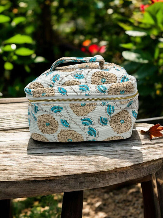 Vanity Pouch | White & Beige